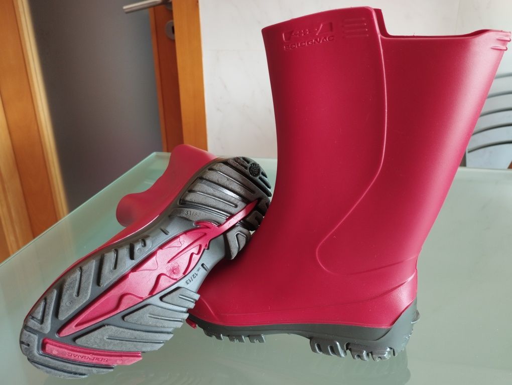 Botas água tam.31/32 usadas 1 vez Decathlon