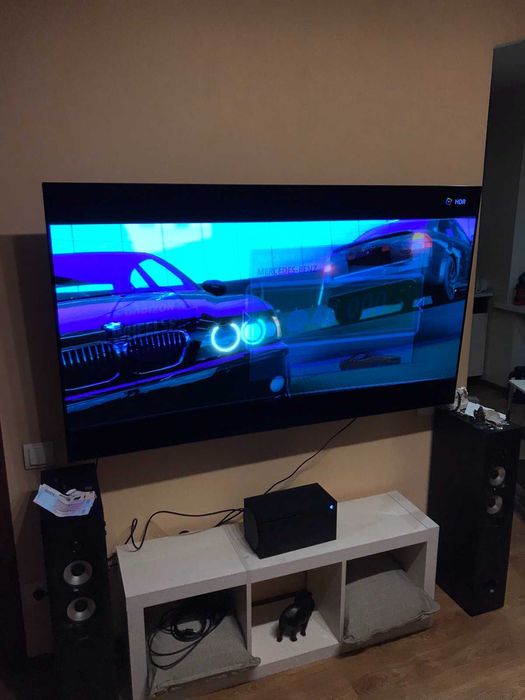 Установка кріплення для телевізора на стіну. Монтаж кронштейна. Києв.