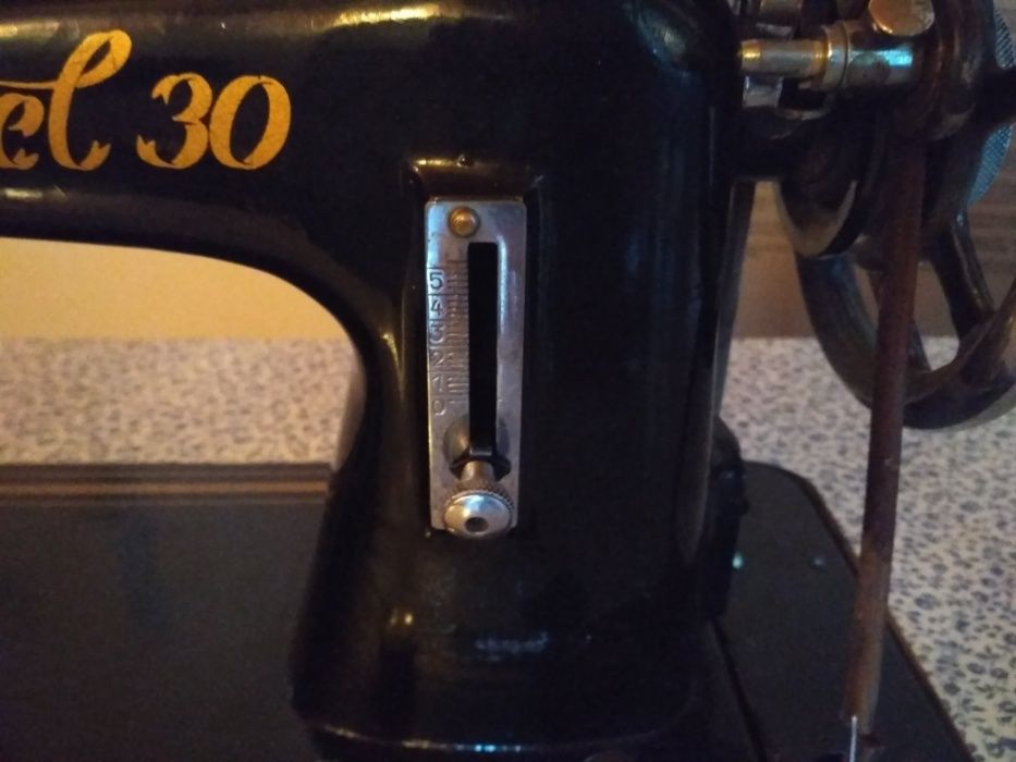 Швейная машинка Csepel 30 Чепель 30