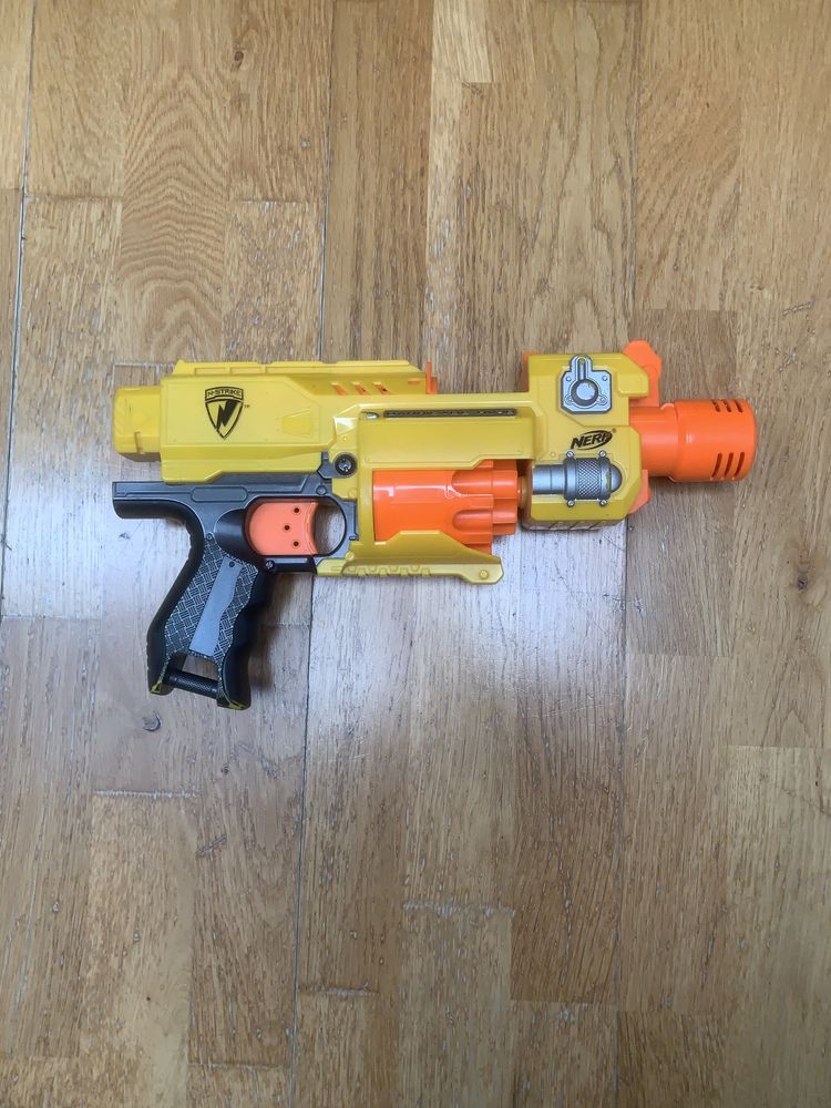 Nerf Barricade RV-10 N-strike + 15 strzałek gratis