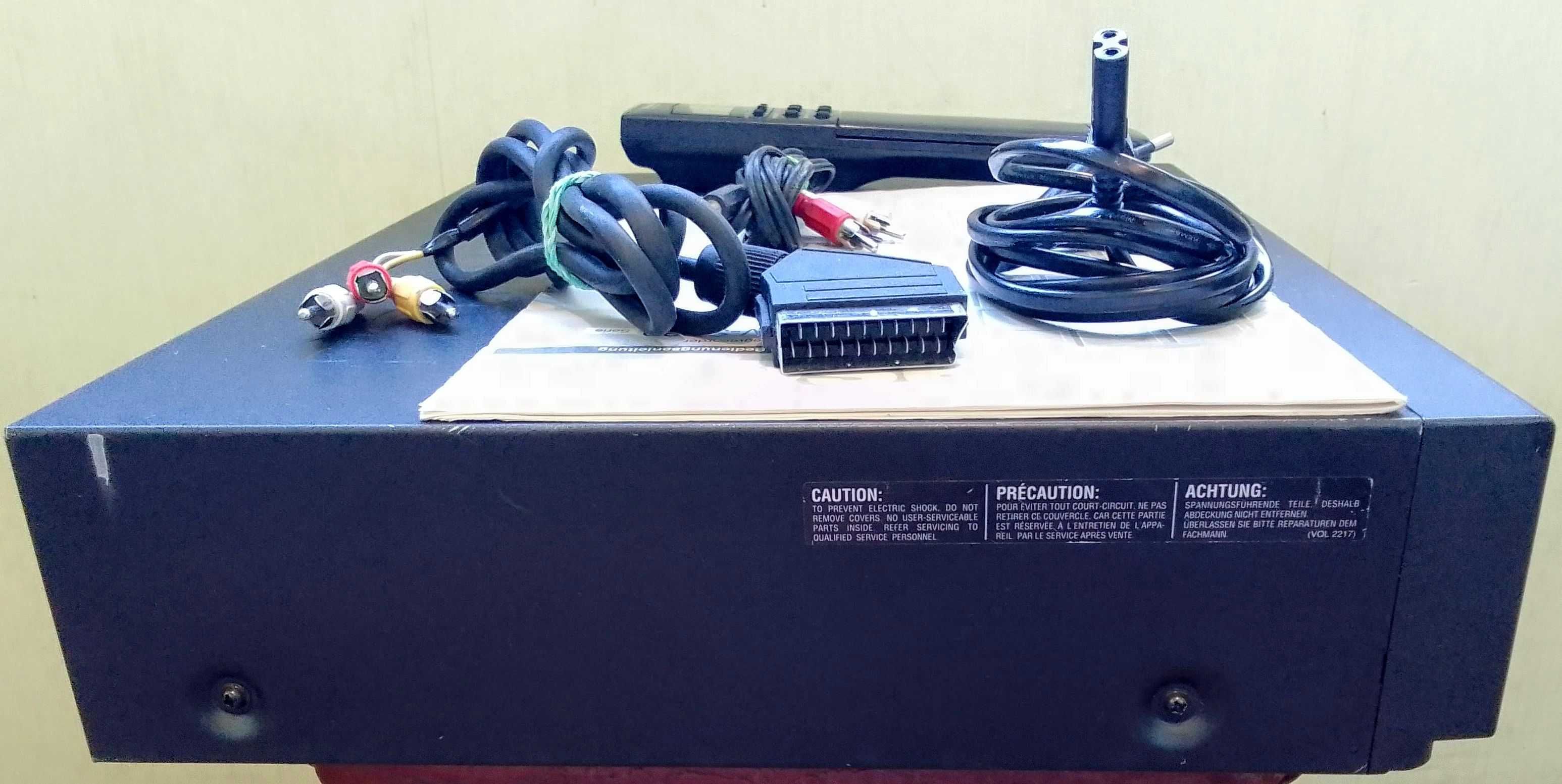 Відеомагнітофон Panasonic NV-SD30EG VHS SuperDrive.