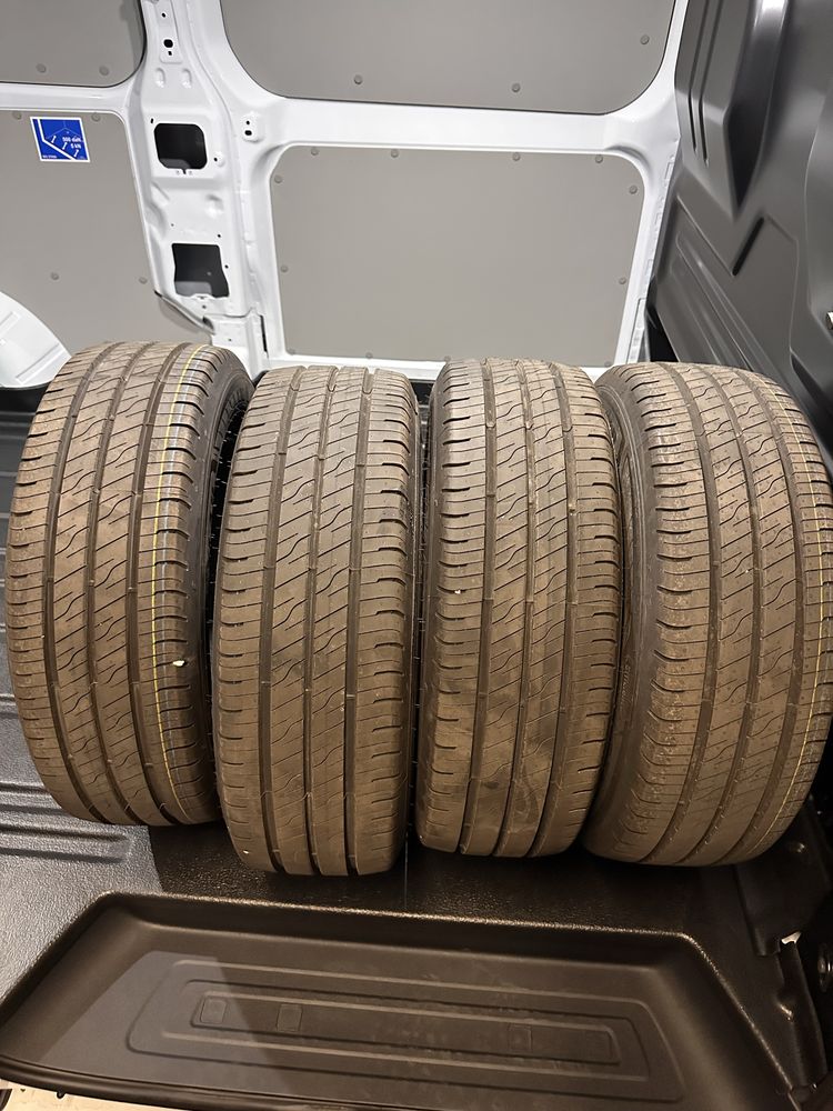 Nowe Opony Goodyear Efficentgrip Cargo 2 - 215/65r16 c  dostawcze