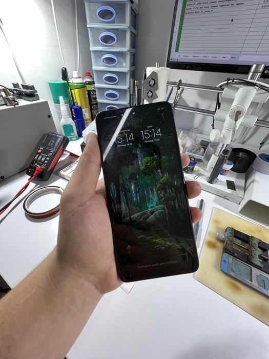 Ремонт Poco X3 Pro (не вмикається)