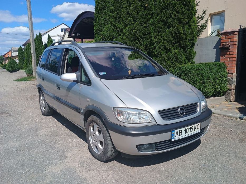Продам Opel Zafira 1.8 гбо
