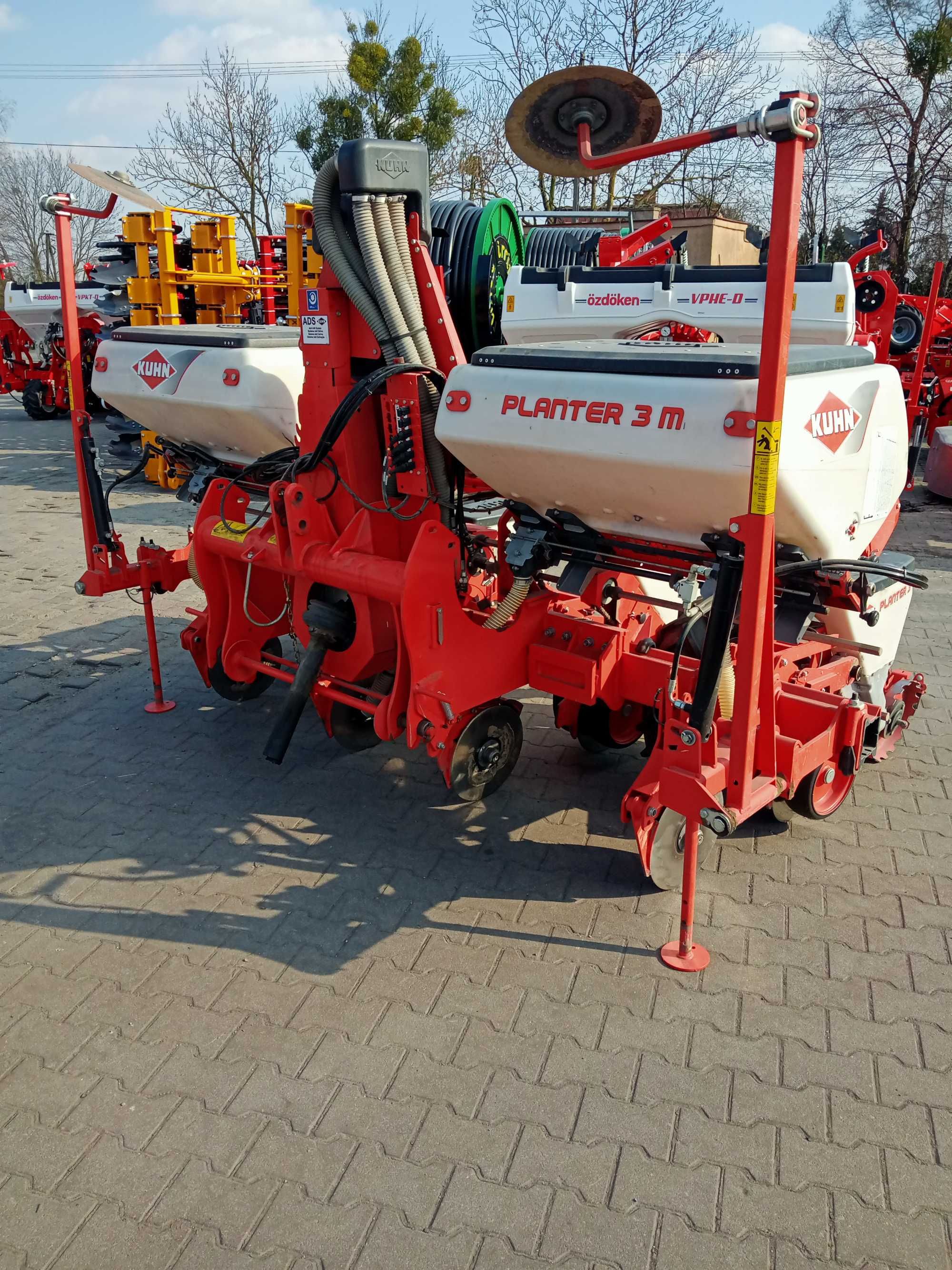 Siewnik talerzowy do kukurydzy Kuhn Planter 3