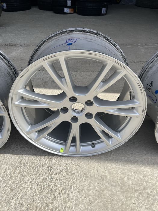 Диски Tesla Model Y 19. Оригінальні з ковпаками