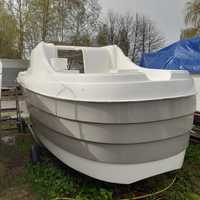 AM780. Houseboat. Skorupa/laminat/kadłub
