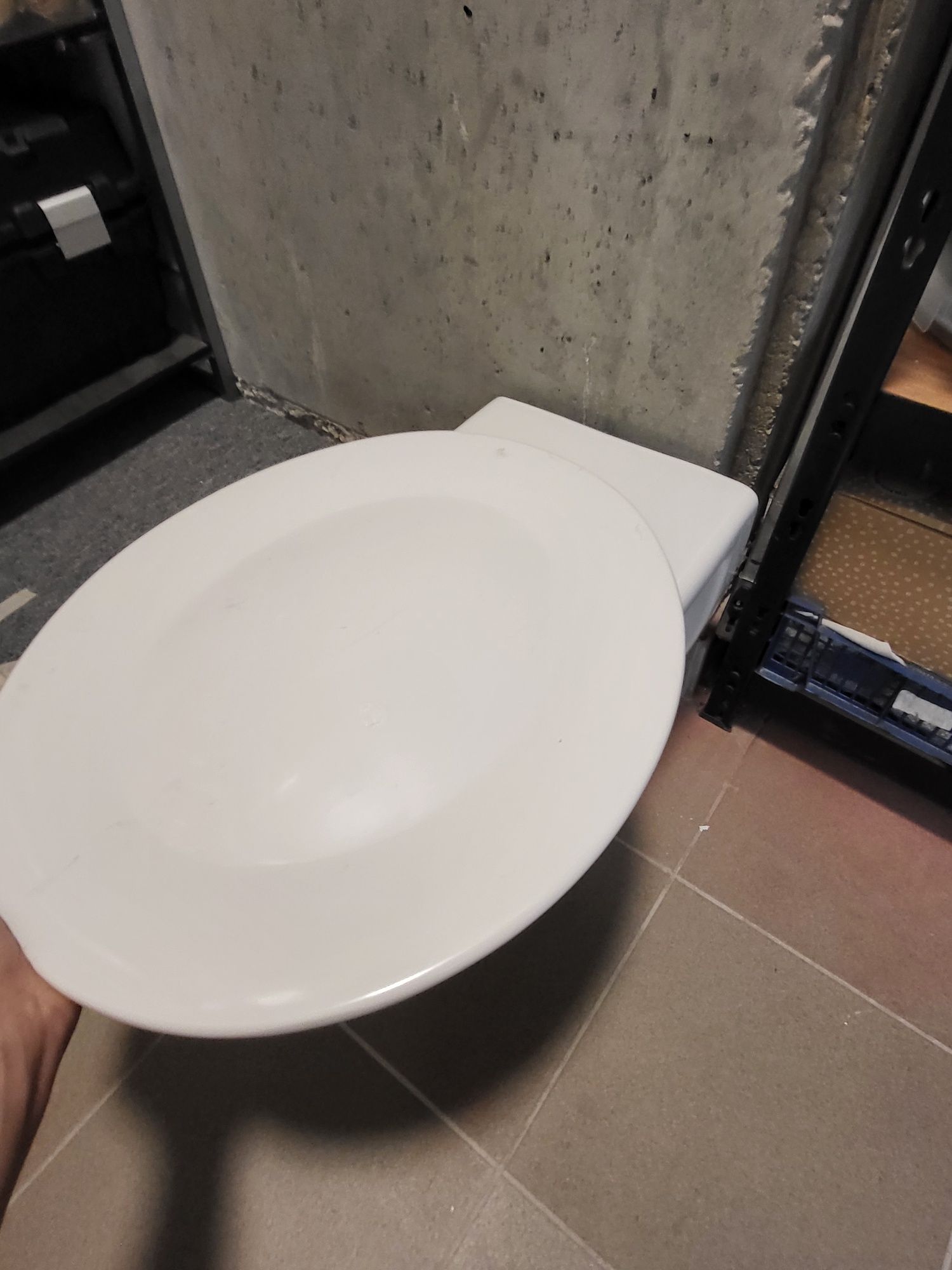 Miski WC Villeroy & Boch  deska komplet