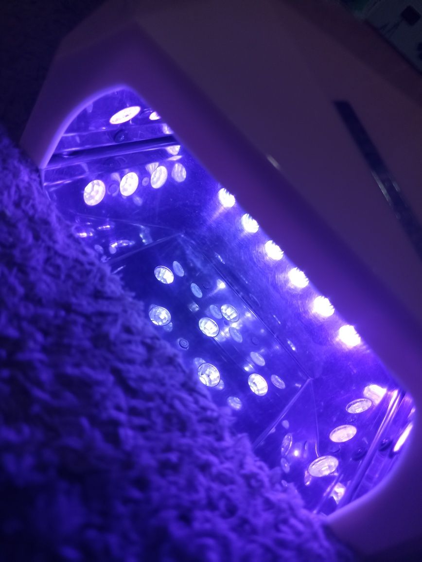 Лампа для маникюра  uv/led