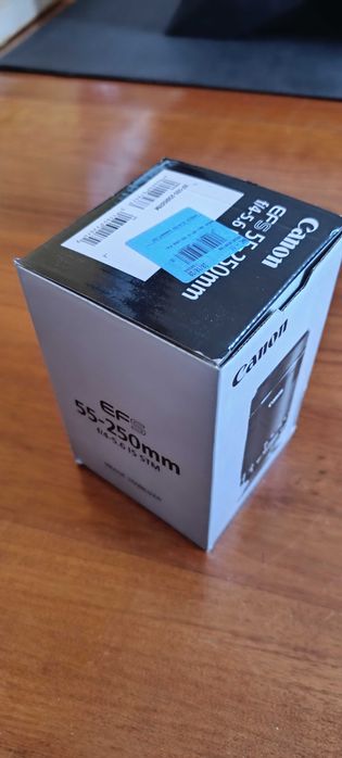 Máquina fotográfica Canon EOS 850D com 2 Objetivas - 24,1 MP