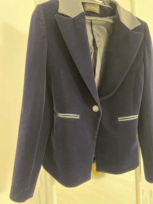 Піджак жіночий велюровий