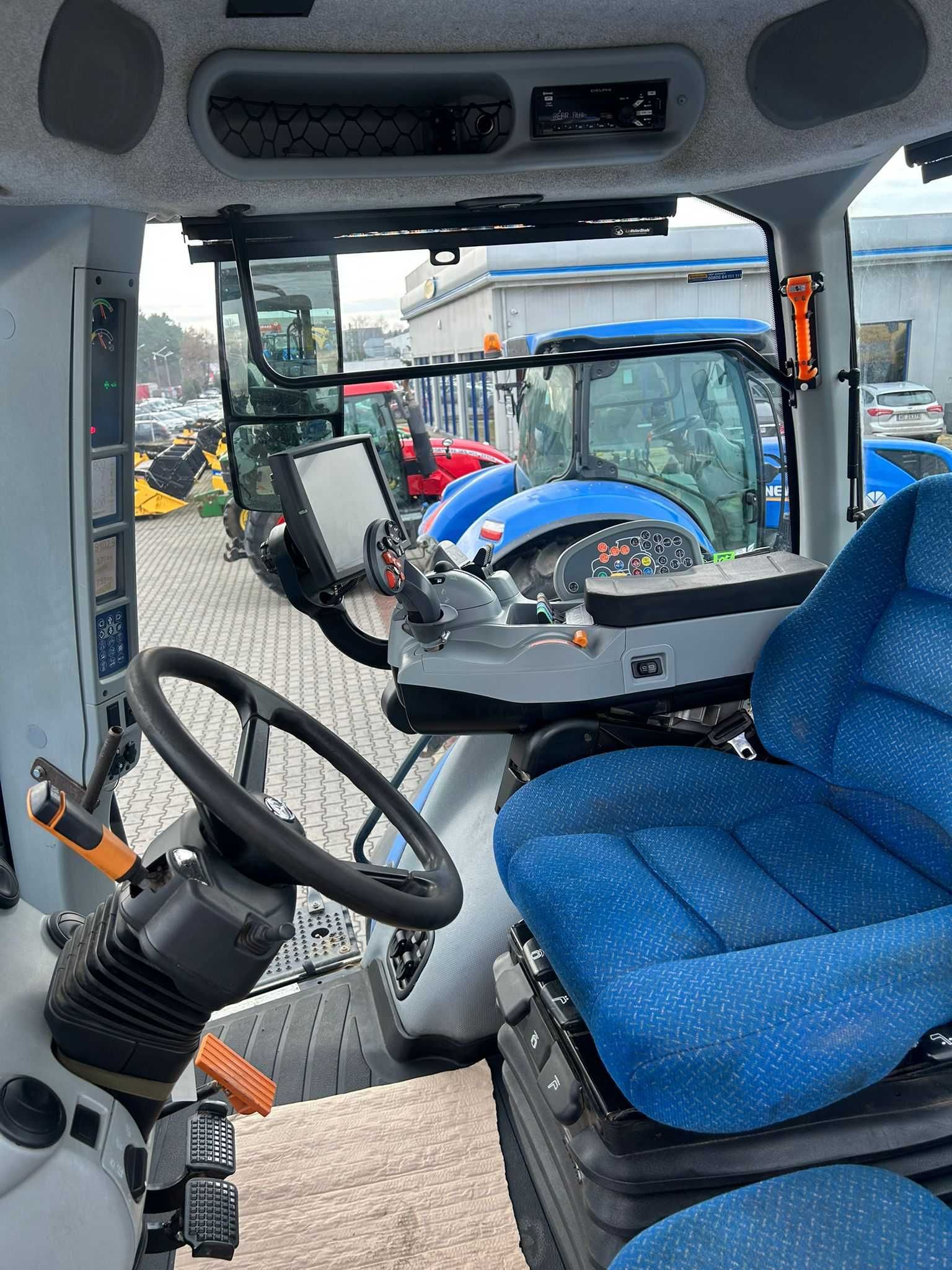 Ciągnik New Holland T8.350 krajowy