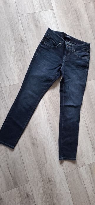 Spodnie jeans z pushup.M  miękkie elastyczne