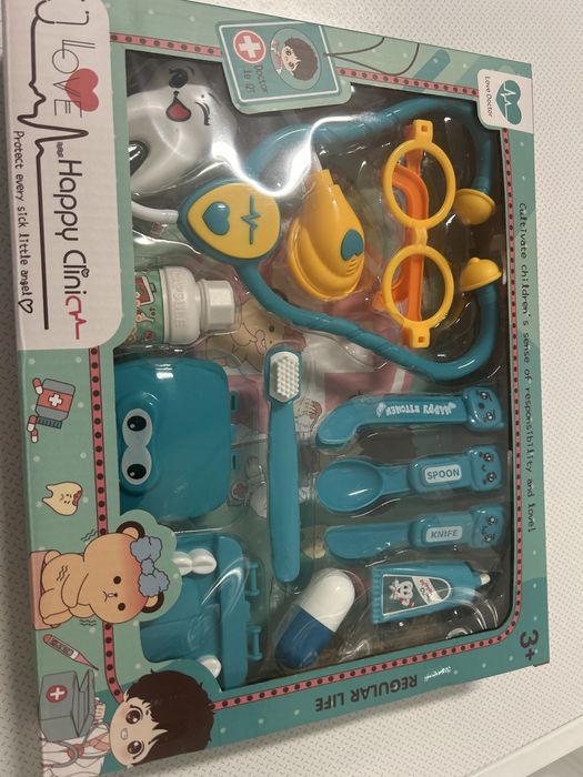 Conjunto medico  brinquedo para menina e menino lindo nomito