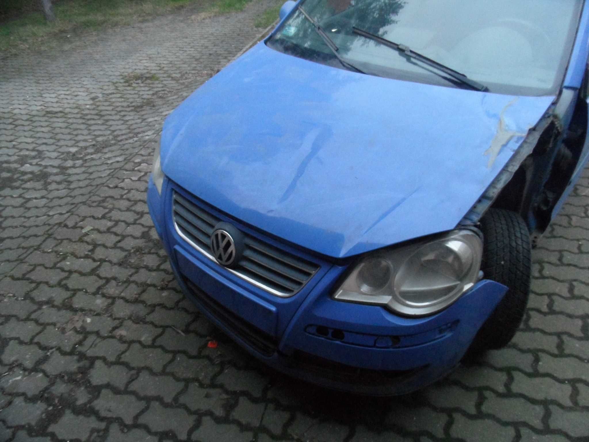 VW POLO 1,4 70 km  na części