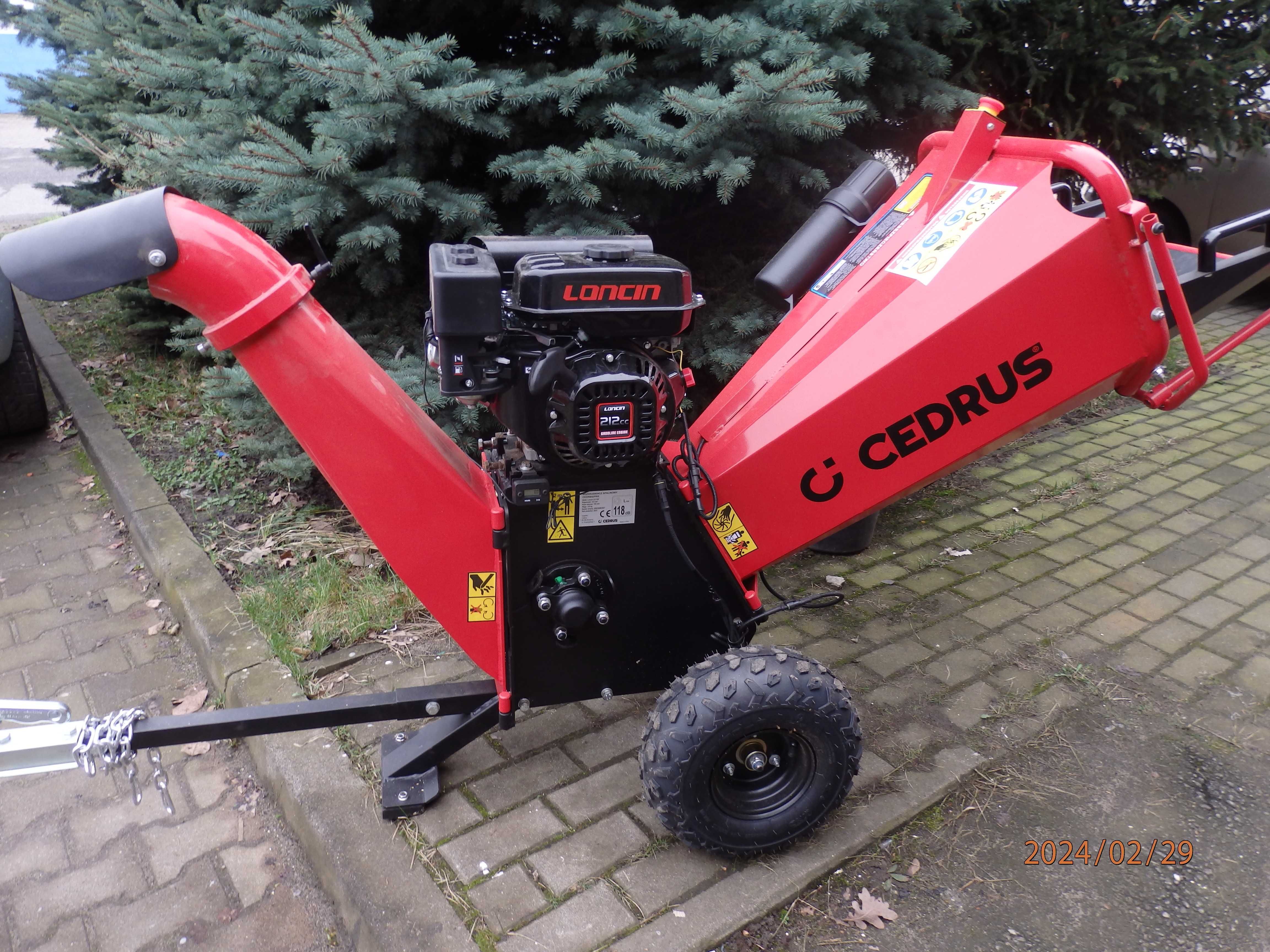 Wynajem Rębak rozdrabniacz do gałęzi Cedrus RB02 PRO i RB04