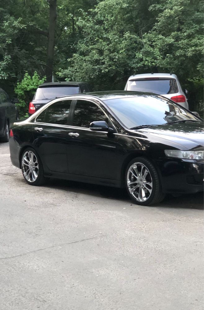 Диски R18 5/114,3 и 5/120 honda accord 7.et 42.