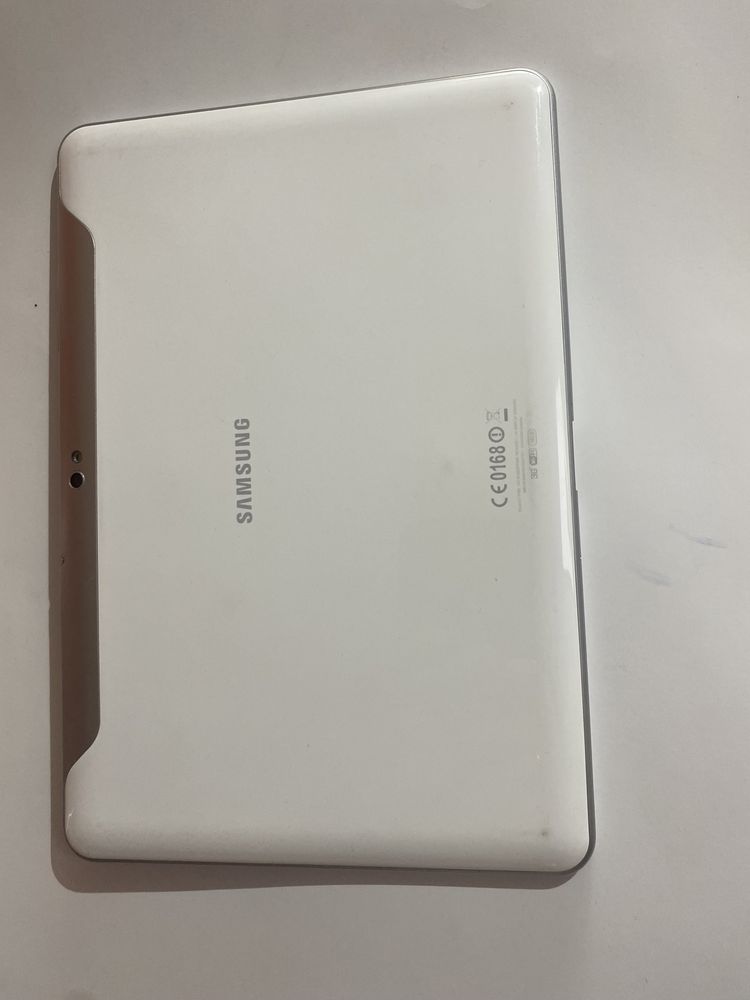 Самсунг GT -P7501  3G. 16gb на запчасті
