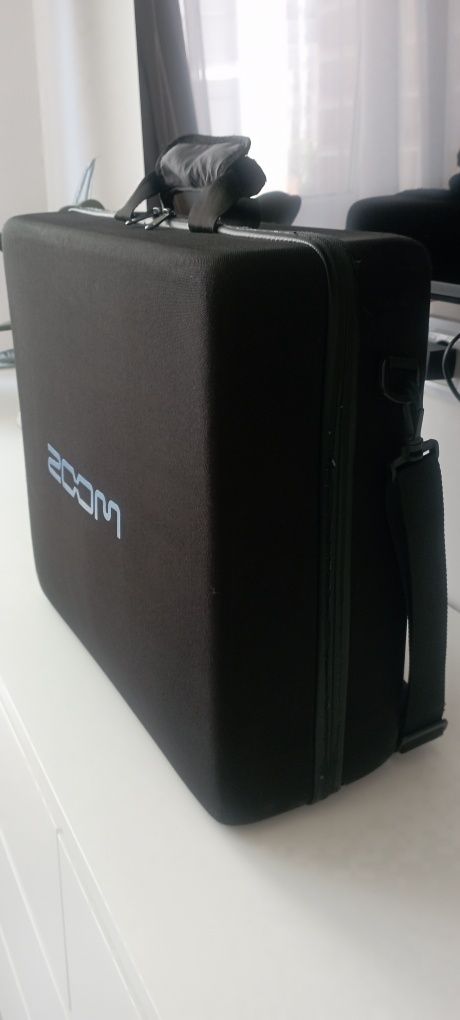 Zoom l12 цифровий мікшер, аудіо інтерфейс + оригінальний кейс