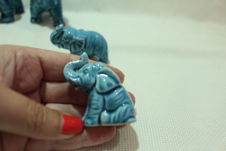 Manada de 4 Elefantes em Porcelana Chinesa Monocromáticos Azuis XX