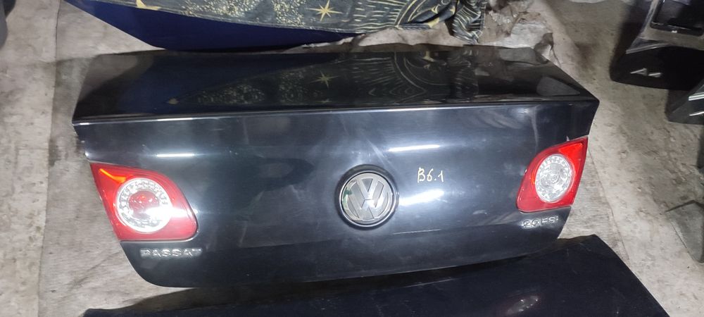 Кришка багажника Пасат Б6 седан LC9X та LD5Q синій чорний колір б6