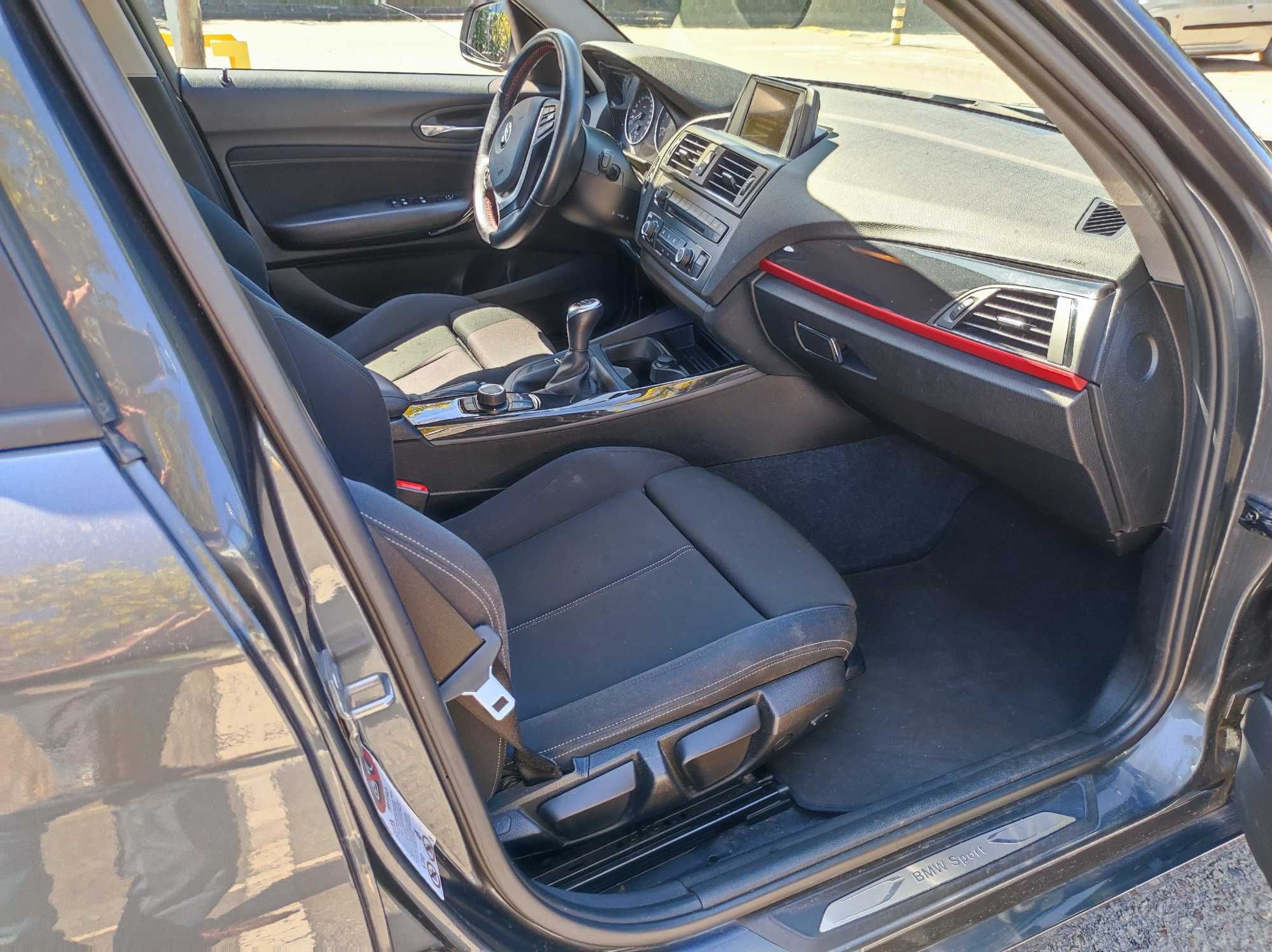 BMW 116d EfficientDynamics Sport 5 portas