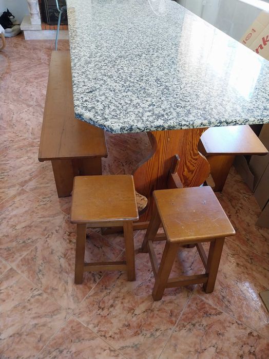 Mesa cozinha usada em bom estado