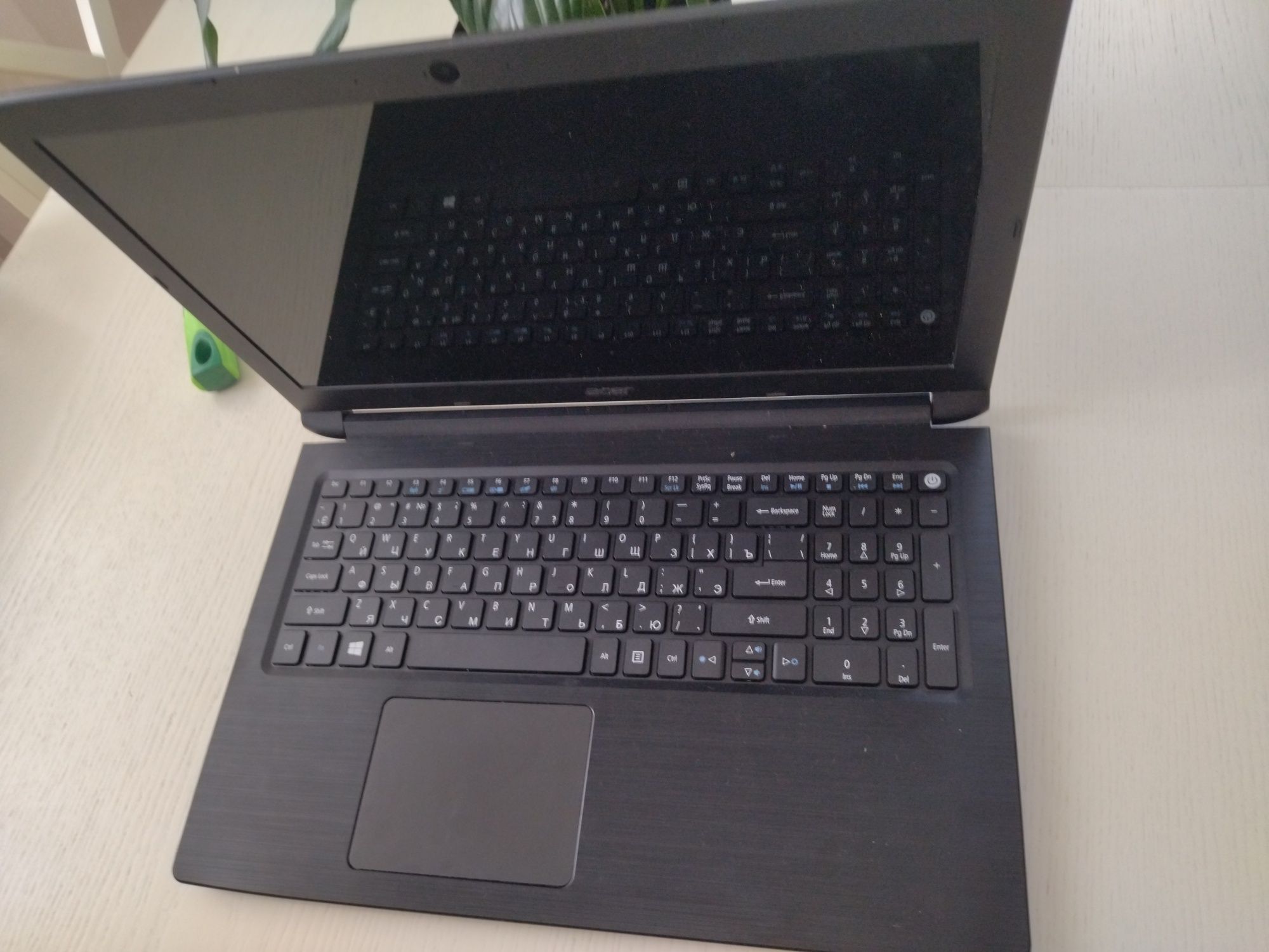 Ноутбук Acer в ідеальному стані