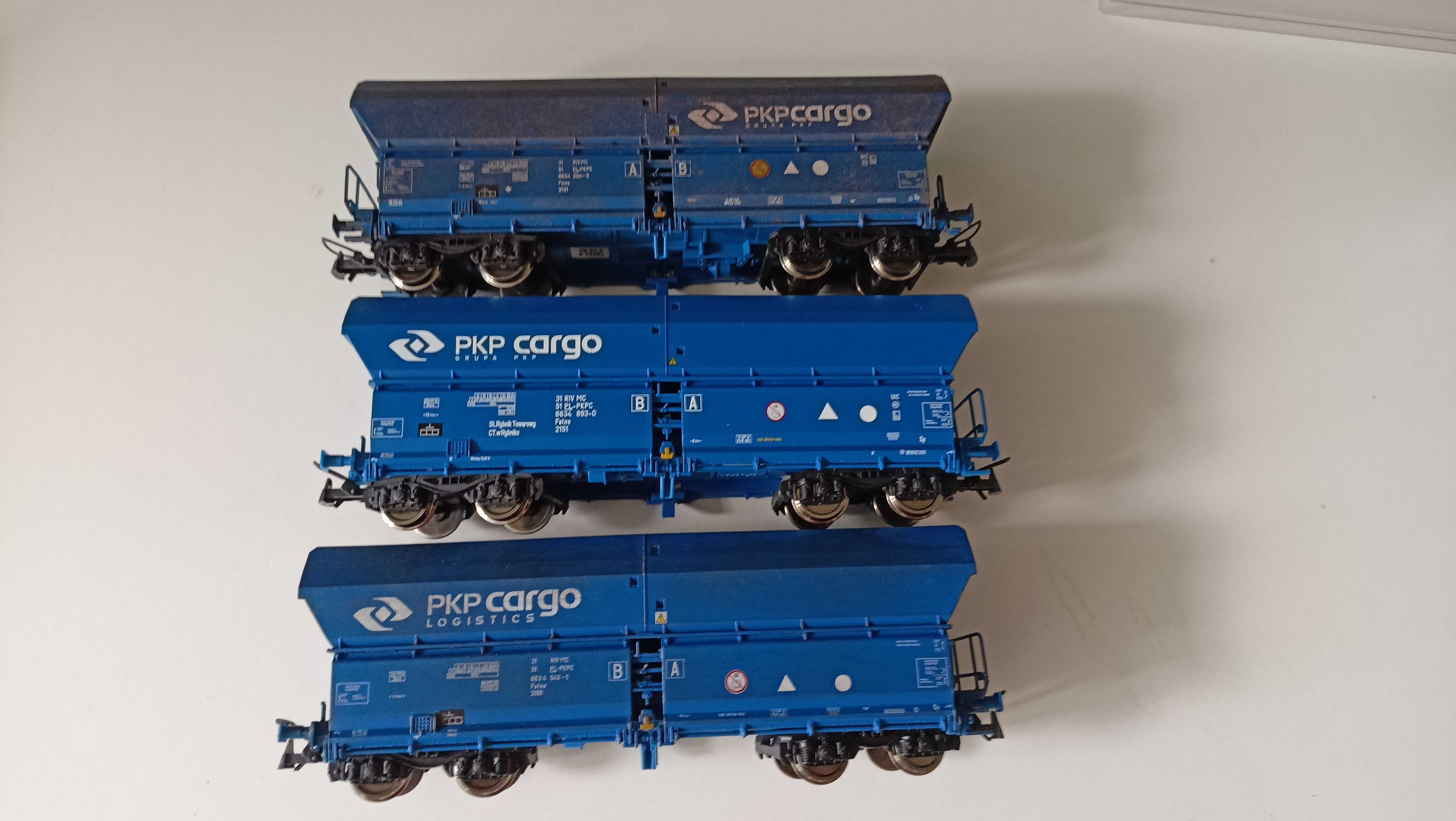 2 Set wagonów samowyładowczych Roco 76133 PKP cargo H0