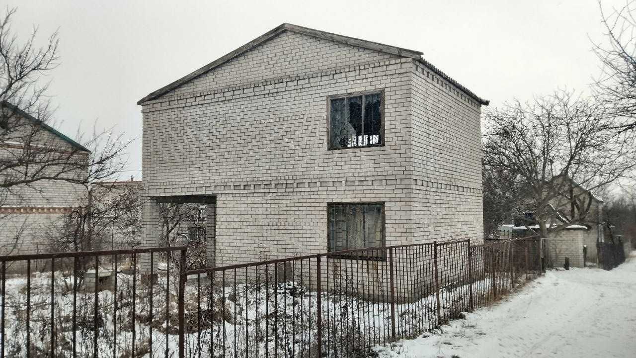 Продаю 2-поверхову дачу на р. Дніпро за Любимівкою