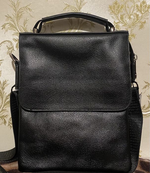 Чоловіча сумка через плече