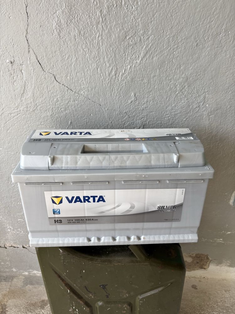 Akumulator Varta Dynamic 100Ah, 830A.