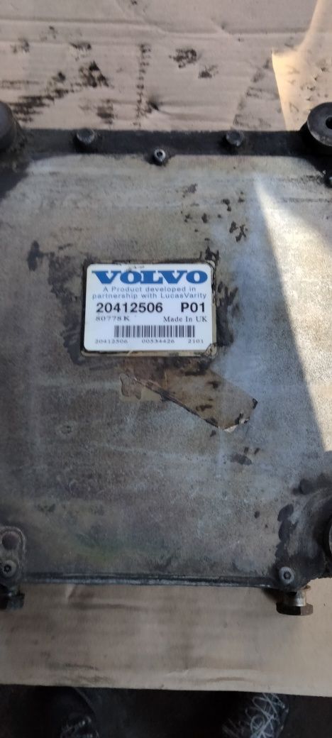 Блок управління двигуном Volvo 20412506/D12C420