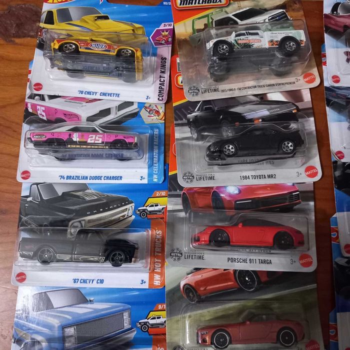 Hotwheels e Matchbox vários modelos com 20% de desconto