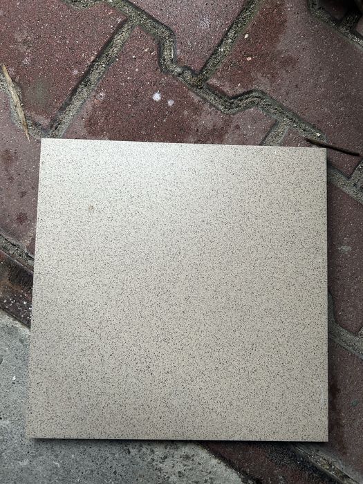 Gres techniczny szary 30 x 30