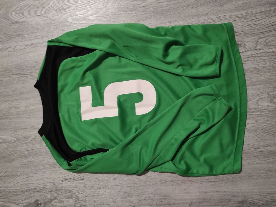 Футбольні форми, футболки