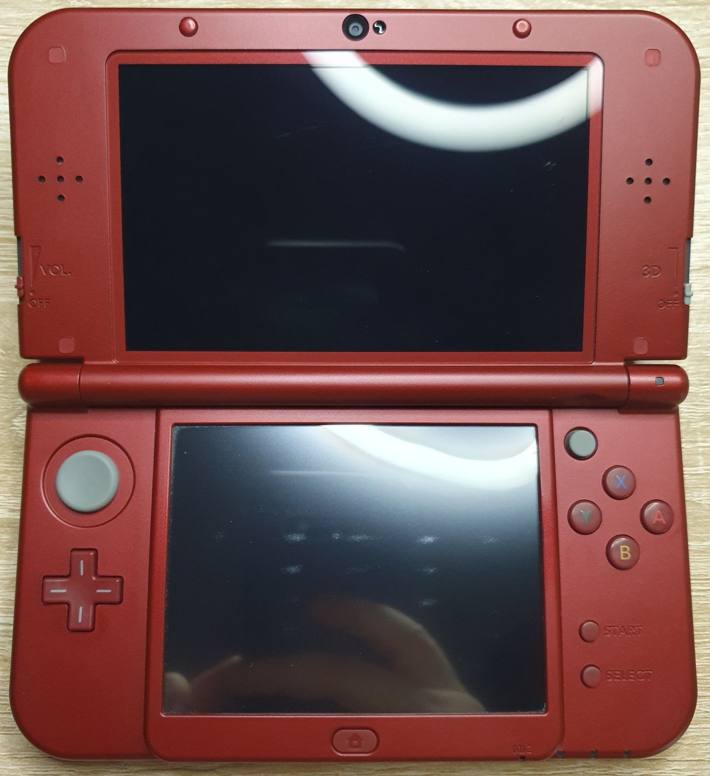 Портативная игровая приставка консоль New Nintendo 3DS XL Red 32gb