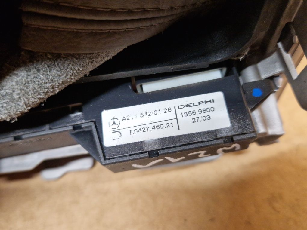 Ramka dekor gałka zmiany biegów Mercedes E-klasa W211 Automat