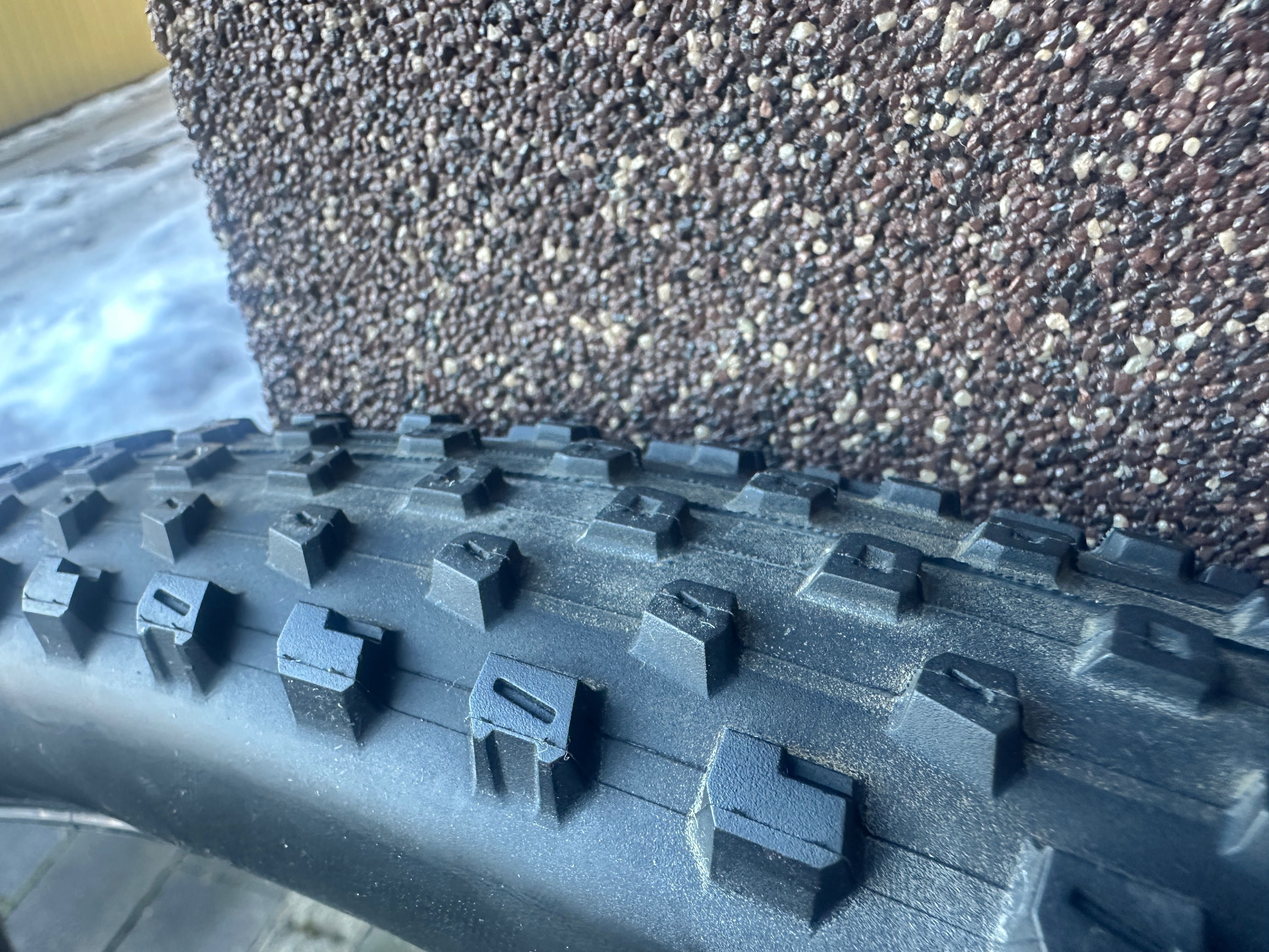 Opona Bontrager XR2 Team Issue ,tubeless ready,29x2.20 .Nowa*