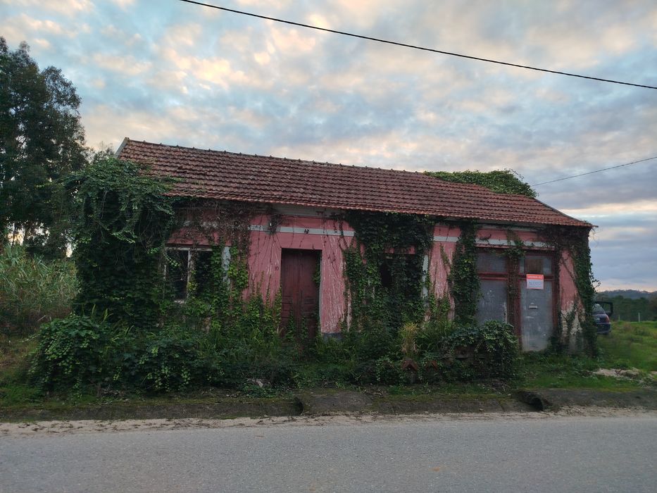 Terreno com casa