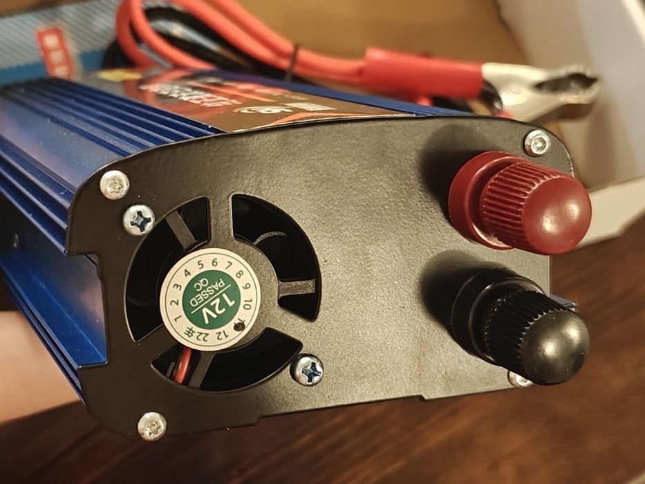 Інвертор з чистою синусоїдою, 1.8 кВт