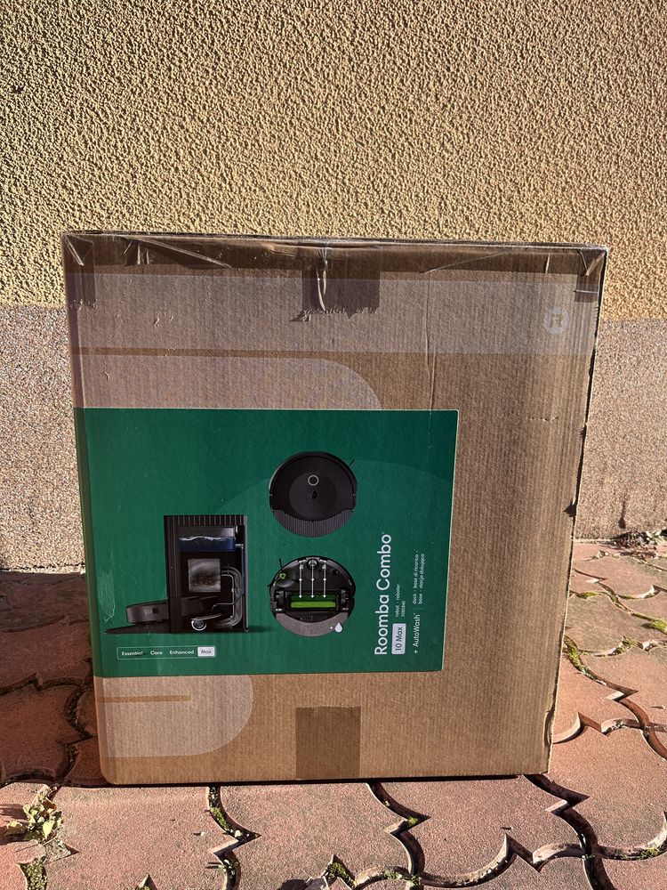 Робот-пылесос iRobot Roomba Combo 10 Max Миючий