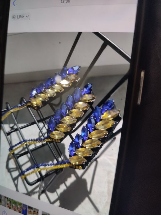 Брошки ручної роботи