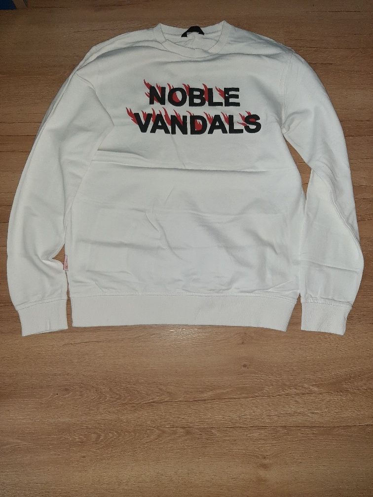 Bluza Cropp Noble Vandals biała