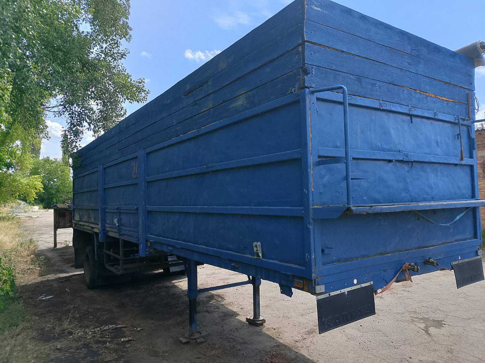 Полуприцеп Камаз бортовой зерновоз