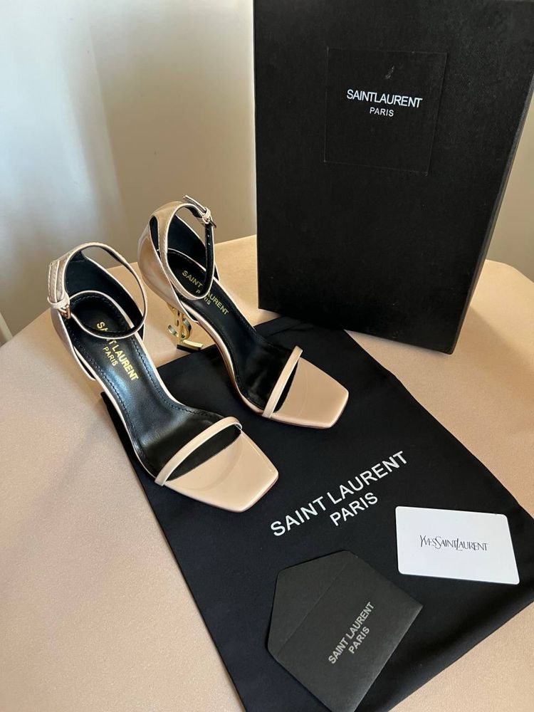 Туфли YSL на высоком каблуке