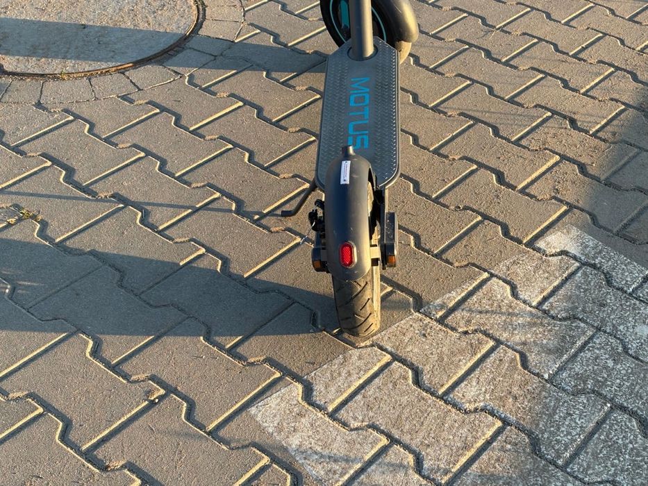 Hulajnoga Motus Scooty 10 Lite gen 5 na gwarancji zakup 06.2025