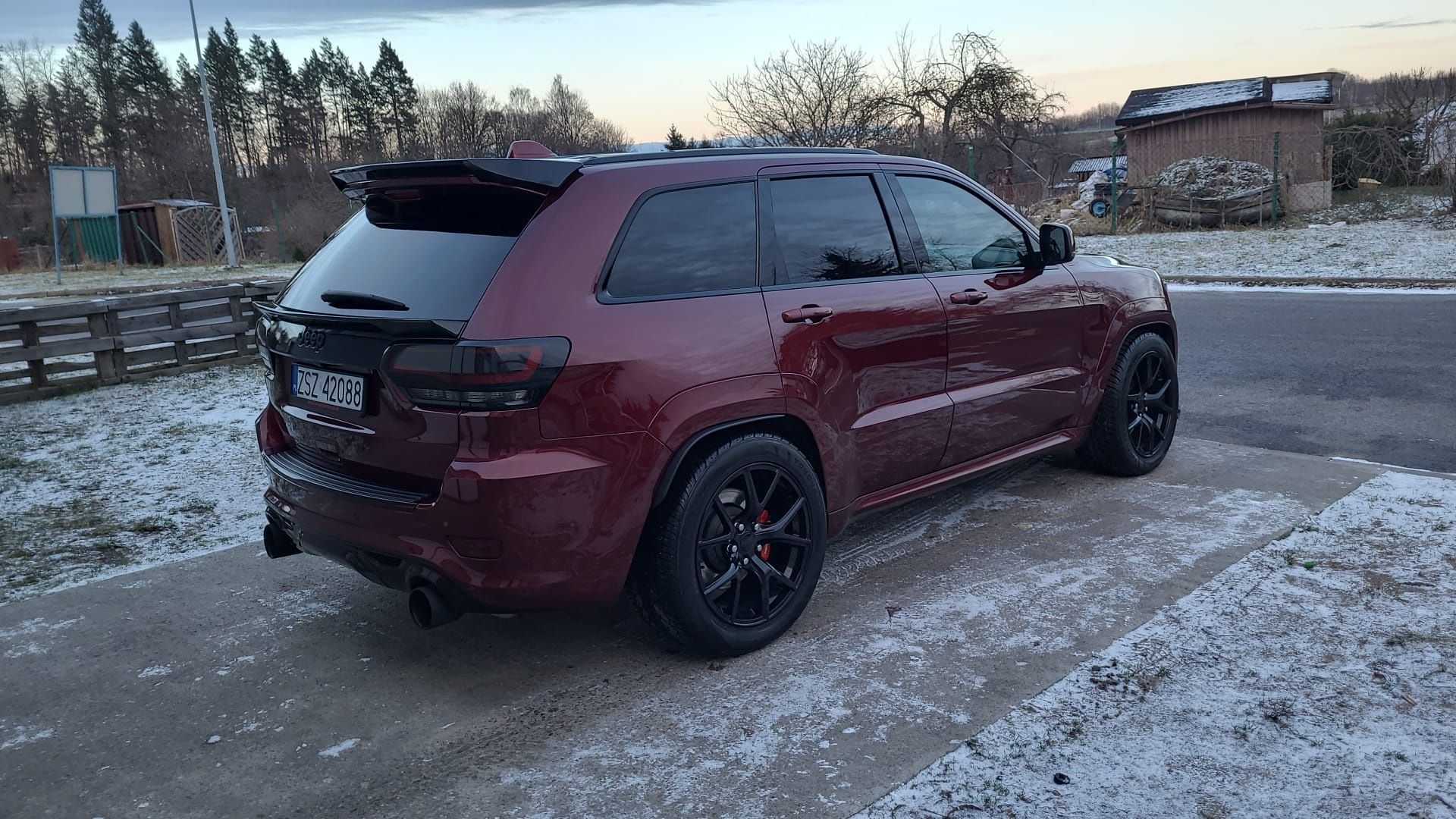 Jeep srt8 polski salon