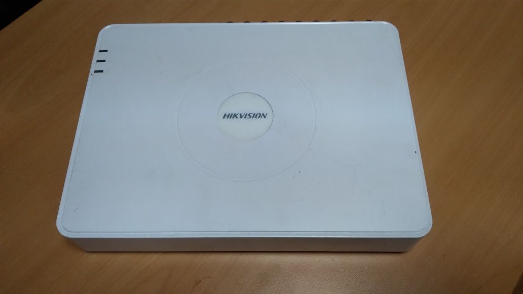 Відеореєстратор Hikvision 7116HWI-SL
