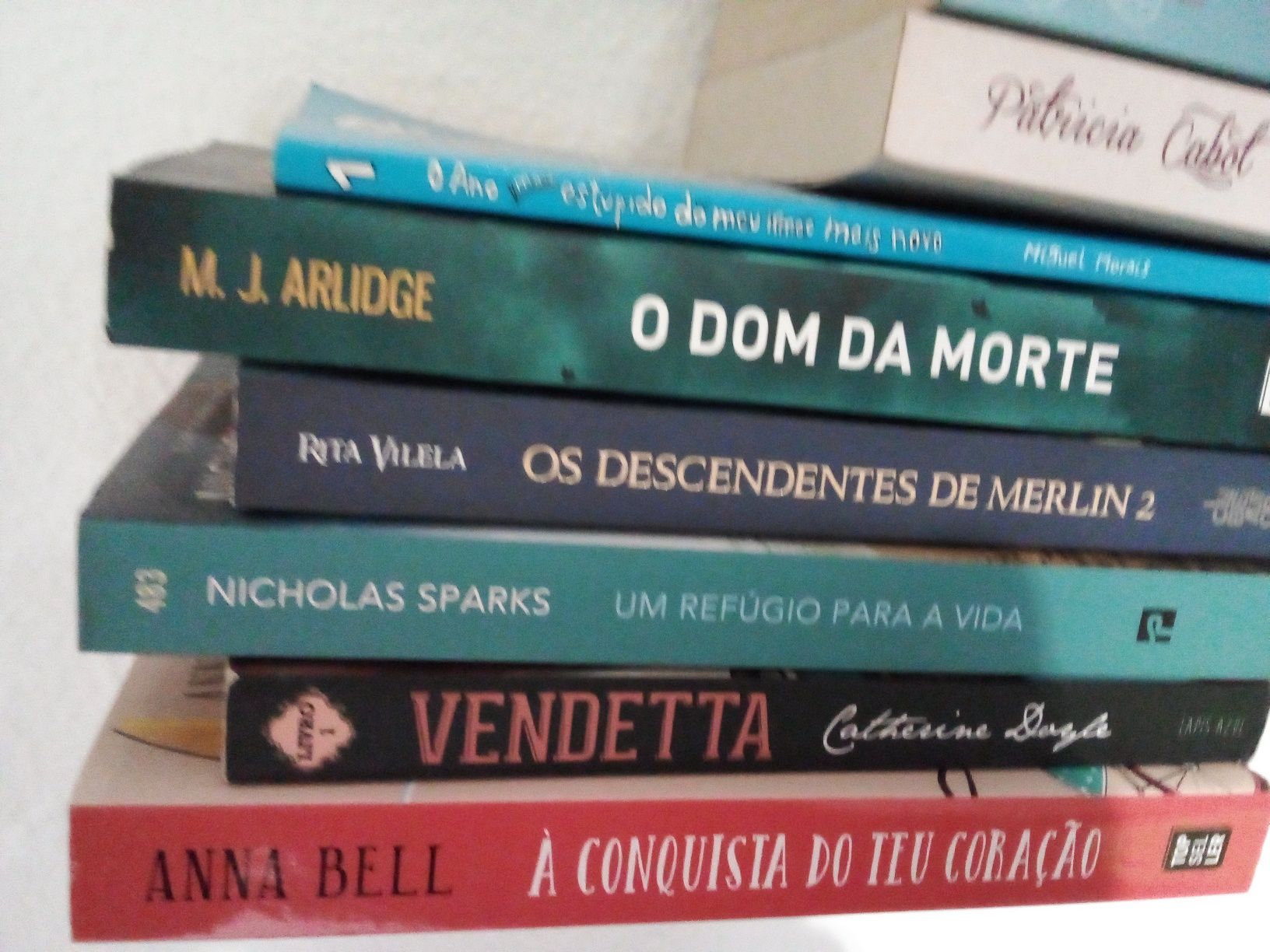 Livros de vários autores